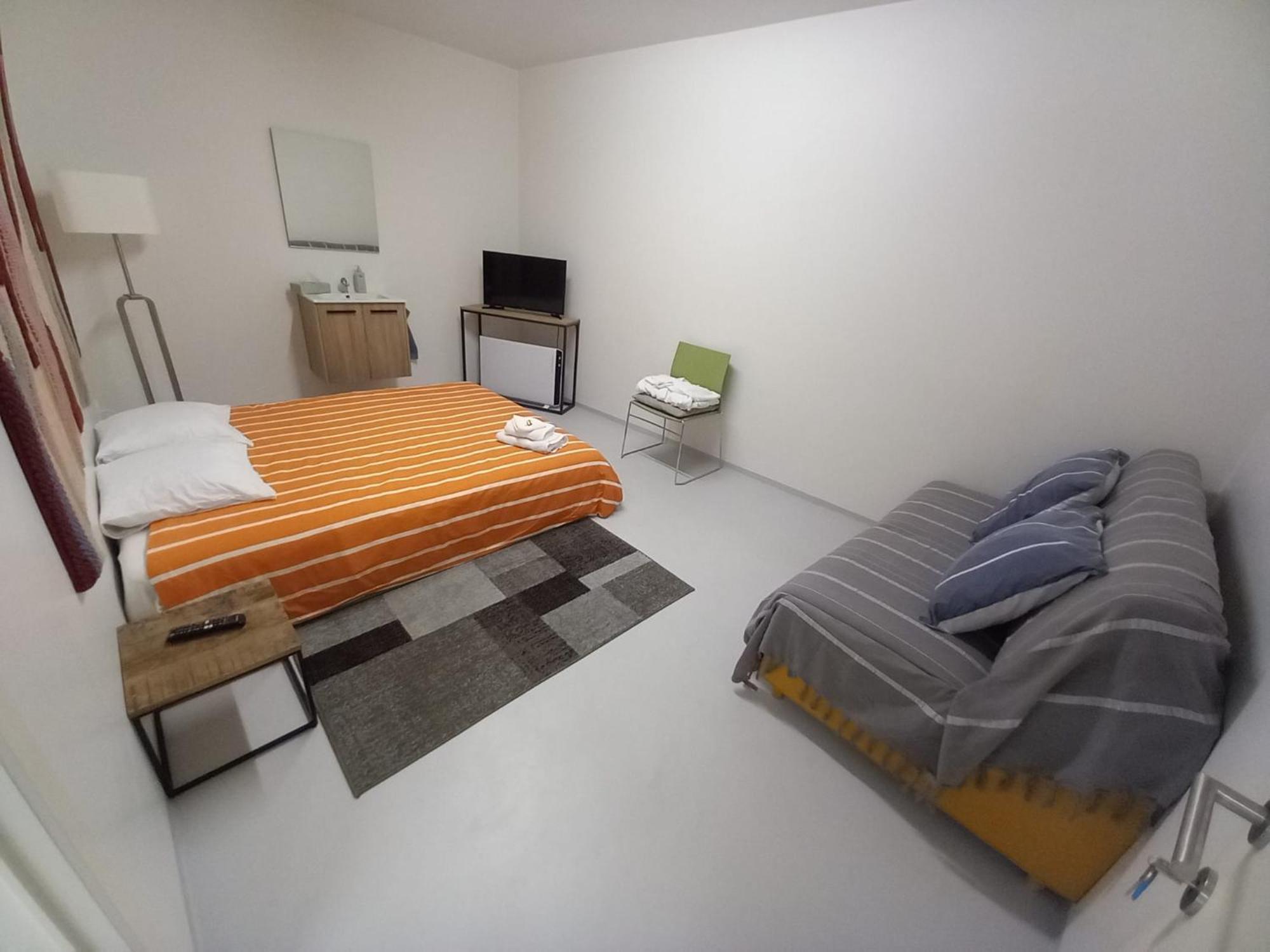 Chez Jean-Claude Chambre 4 Personnes วาฟร์ ภายนอก รูปภาพ